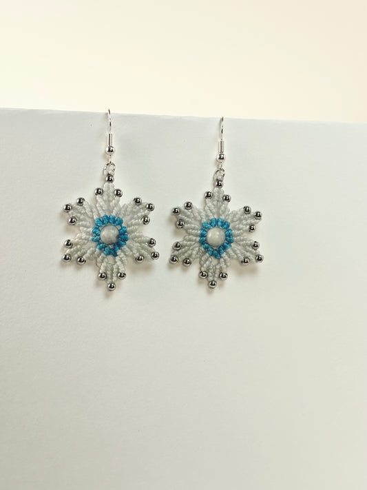 Macramé Snowflake Earrings – Winter White, Silver & Blue